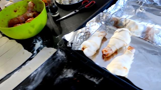 vlog ❄ ?? Снова ПРАЗДНИК / ЗАСТОЛЬЕ / травма у СТЁПЫ / БАБУШКИ В ГОСТЯХ смотреть онлайн