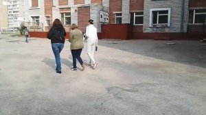 Учитель по математике идет пояснять за кеды Пума