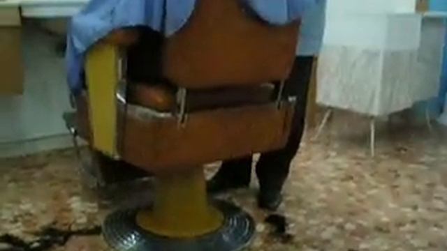 girl in barber shop смотреть онлайн