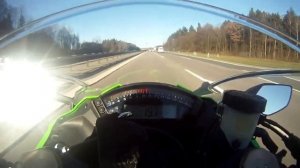 Kawasaki Ninja ZX-10R (2011) - TOPSPEED on Autobahn