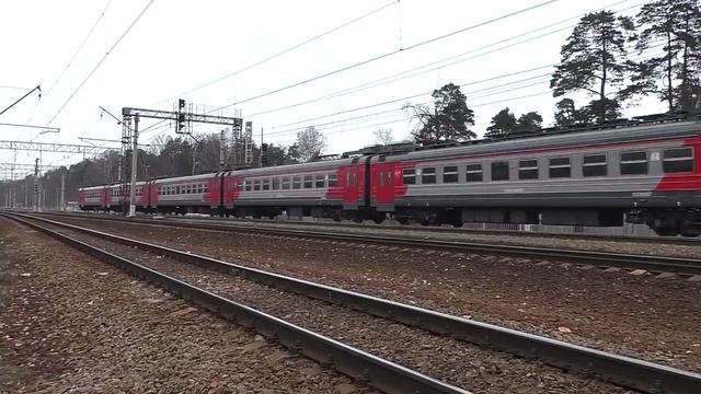 Электропоезд ЭД4М-0465 (ТЧ-7) скоростной пригородный поезд "РЭКС-экспресс" №7114 Москва - Раменское. смотреть онлайн
