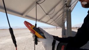 Обзор токовых клещей Fluke 393 FC  | Первые токовые клещи TRMS 1500 V