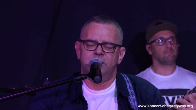 Andrzej Tutkowski z zespołem + Kamerton - TAK BARDZO Koncert charytatywny dla Niny 40 i 6 Kamerton смотреть онлайн