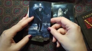 ЭТО ШЕДЕВР! / Tarot V / Таро Вампиров Алехандро Колуччи / Обзор колоды