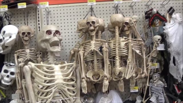 Америка Праздник Хэллуин на старте Магазины готовятся к боооольшим продажам смотреть онлайн