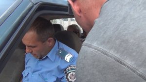 Водитель Mercedes ML защитил туристов-белорусов от милиционеров