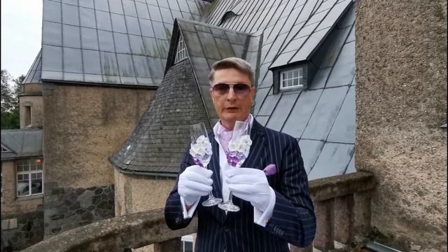 Свадебные бокалы в Таллине. Свадебные бокалы -ручная работа. Бокалы на свадьбу в Эстонии.