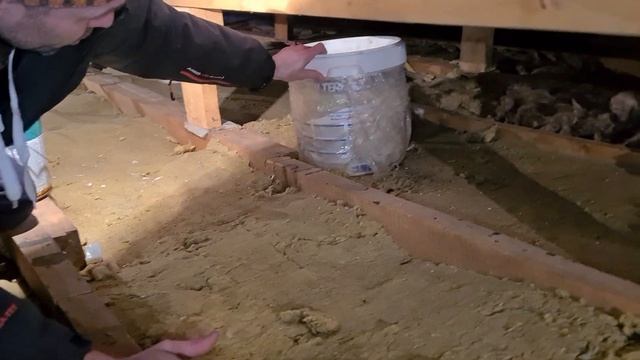 С тепловизором залез на чердак.Мои ошибки при выборе утеплителя для крыши.#утеплениедома#пеноплекс