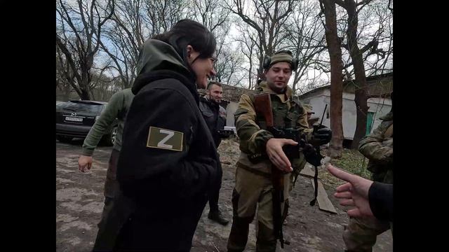 Привезли гуманитарку связистам и 1-й Славянке