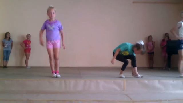 Наш танец повторяем))) смотреть онлайн