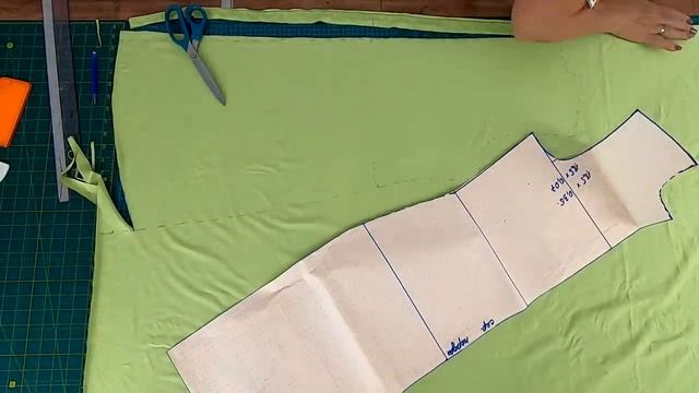 Удобство и комфорт. Оригинальная туника и леггинсы своими руками. Раскрой комфортного комплекта.mp4 смотреть онлайн