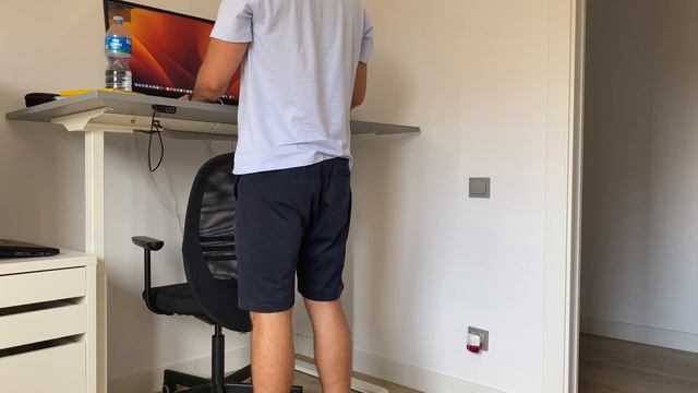 Day in the life of A Remote Software Engineer смотреть онлайн