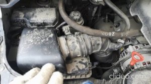 Hyundai Grand Starex 4wd - замена воздушного фильтра двигателя. air filter quick replacement.mp4