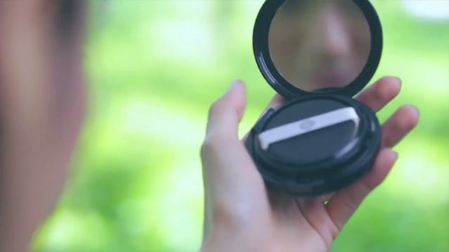 Citta Bella X Shiseido Synchro Skin Glow Cushion Compact Beauty Spread