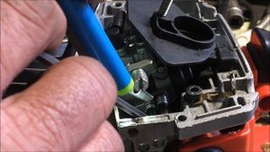 Бензопила,,Хускварна,, от деда!!! Айболит с тахометром!!!Регулировка оборотов...?