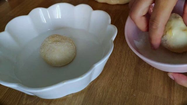 Если нужно тесто "как пух" добавляю каплю масла (сливочного) в конце замеса, подругам раздала рецеп смотреть онлайн