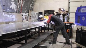 Our craftsman is our treasure! We really respect their work!.mp4