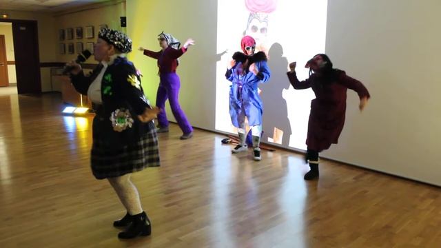 Верка Сердючка - пародия (23 февраля, Поздравление мужчин) смотреть онлайн