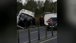 В Подмосковье в результате крупного ДТП с пассажирским автобусом пострадали 22 человека