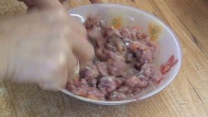 Суп с мясными клёцками-улитками - оригинальное и простое первое блюдо а-ля суп из пельменей