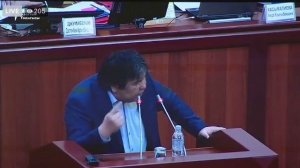 Элмирбек Иманалиев тирүү кезинде ал жөнүндө депутат Садык Шернияз ушинтип айткан.