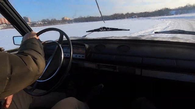 ВАЗ 2102 против FORESTER STI на льду смотреть онлайн