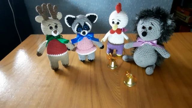 Вяжу  игрушки к Новому году!!!