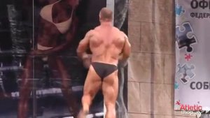 Оригинальное выступление культуриста