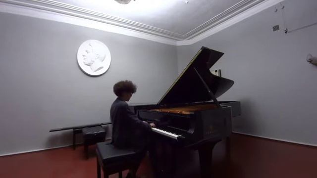 A. Scriabin - Etude op. 42 no. 5 cis-moll, Poème op. 72 "Vers la flamme" смотреть онлайн