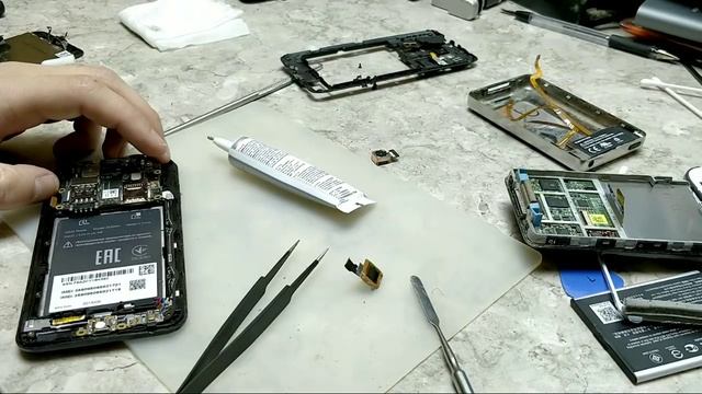 Антикварный Ipod 160gb Classic и Asus Ze500kl. Ремонт Online смотреть онлайн