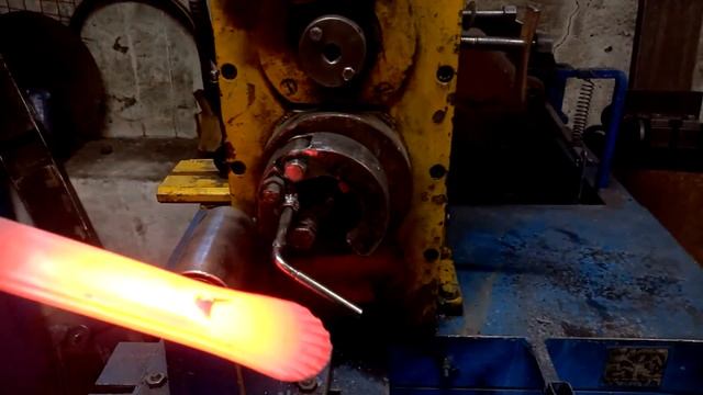 Профиль поручня (загибаю окончание или начало) смотреть онлайн