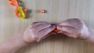 Поделка по сказкам Пушкина. ЗОЛОТАЯ РЫБКА. Лепка из пластилина