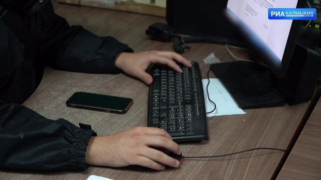Сотрудники органов внутренних дел отмечают свой профессиональный праздник