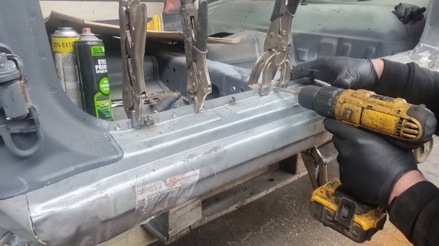 Fiat Punto GT Turbo Restoration. Welding The Sill On. PART 7 смотреть онлайн