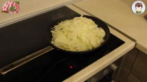 Что-то невероятно вкусное: ЖАРЕНАЯ СВИНИНА соломкой с луком на сковороде.
