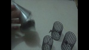 КАКИМИ КОРМУШКАМИ ЛУЧШЕ ПОЛЬЗОВАТЬСЯ НА ЗИМНЕЙ РЫБАЛКЕ И ПОЧЕМУ