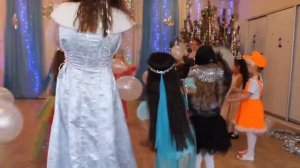 Новогодний танец "Белый хоровод" ДОУ №53, Чита, муз.руководитель Ковалева Т.Г.