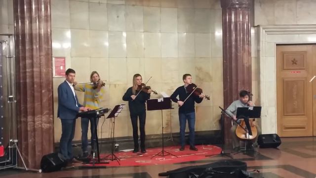 Артисты в Московском метро смотреть онлайн