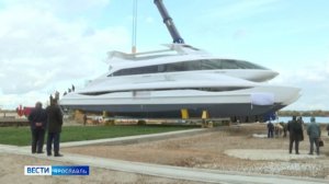 В Ярославле спустили на воду самый большой в России электрический катамаран