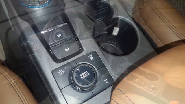 Ford Bronco Sport Badlands за 5 600 000 р. (на стенде MIMS automobility 2023)