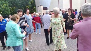 Кружит судьба на каблуках........23.07.23 Гомель парк Луначарского ?