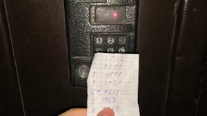 Как открыть домофон метаком без ключа
