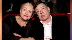 Певица Азиза призналась в романе с Николаем Караченцовым на шоу На самом деле