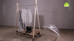 Мобильная напольная вешалка из палеты. Мебель для прихожей своими руками. Как сделать вешалку