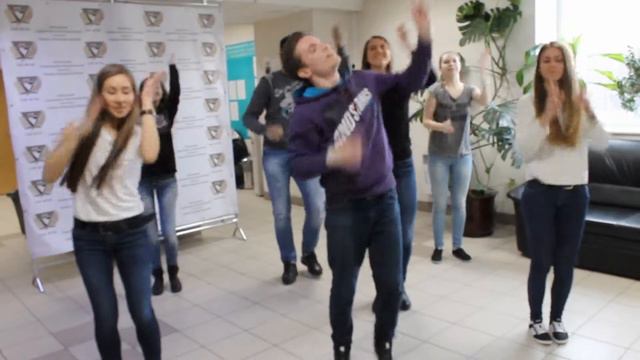 Студенты Северо-Западного филиала МГЭИ поздравляют ректора Л.А. Демидову с Юбилеем смотреть онлайн