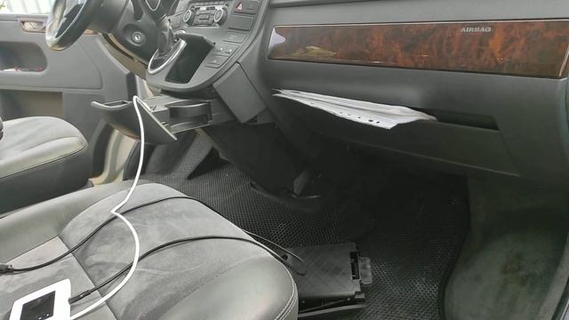 Предохранители прикуривателя в Мультивен Т5.1 смотреть онлайн