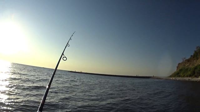 Рыбалка на черном море// Спиннинг // Морская рыбалка в Анапе