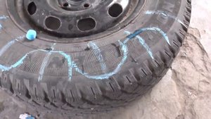 Ваза из автомобильного колеса