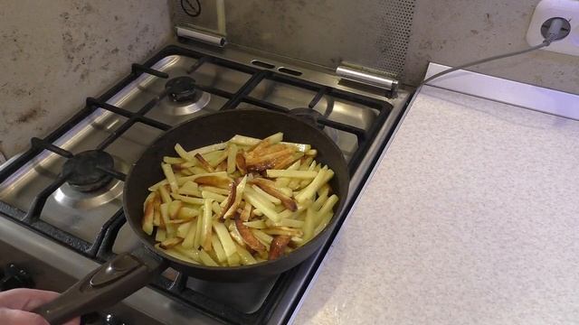 ЖАРЕНАЯ КАРТОШКА!  ВСЕ СЕКРЕТЫ ВКУСНОЙ ЖАРЕНОЙ КАРТОШКИ.