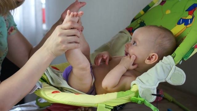 РЕБЕНОК 3 - 6 МЕСЯЦЕВ ★★★ РАЗВИТИЕ РЕБЕНКА ★★★ Светлана Бисярина смотреть онлайн